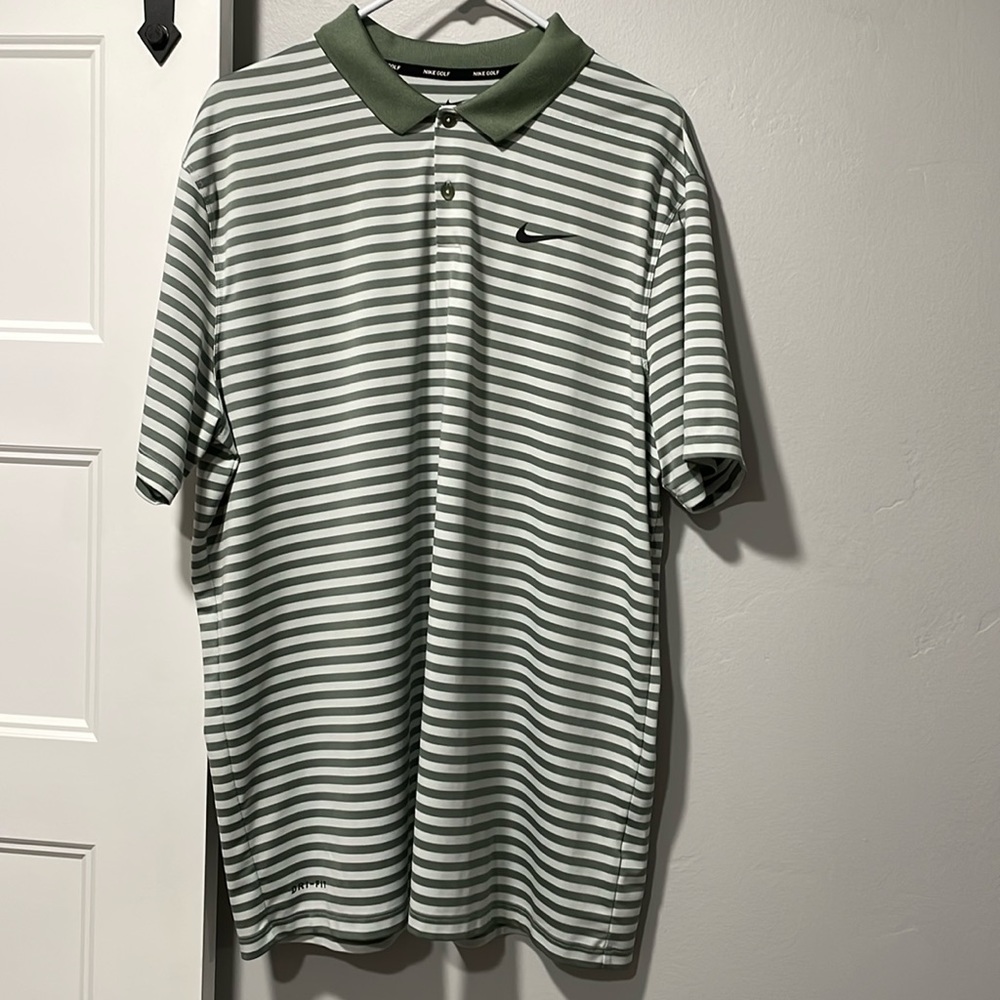 Nike men’s striped golf polo